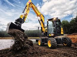 SAFE USE OF EXCAVATOR